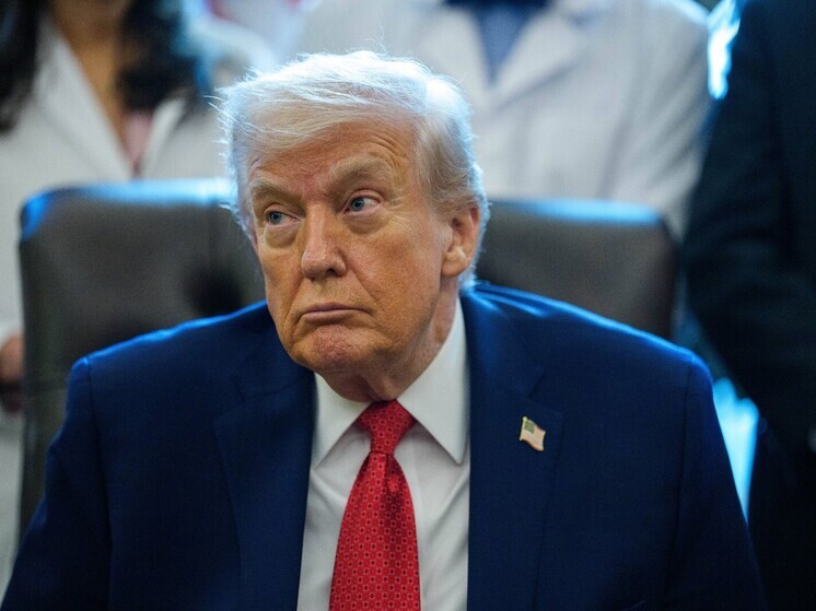 Трамп сообщил, что ожидает визита Зеленского