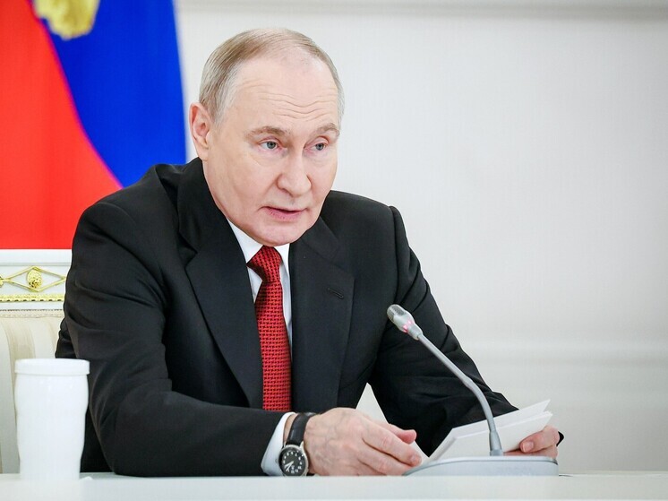 Путин поздравил российских спасателей с профессиональным праздником