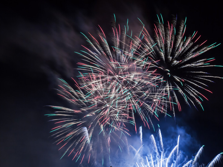 В ряде подмосковных округов вводят запрет на фейерверки до конца января