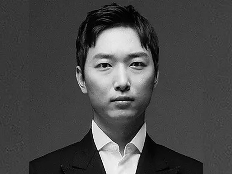 Вероятно «самый умный человек в мире» с IQ в 276 баллов нарушил молчание по поводу того, существует ли Бог.
