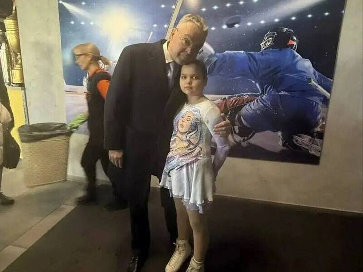 Губернатор Ставрополья пришёл поддержать дочь на соревнованиях фигуристов