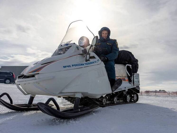 Дмитрий Артюхов поздравил спасателей ЯНАО с профессиональным праздником