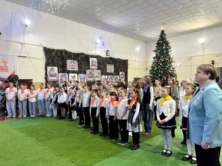 Знаком «Орлятская Высота» отметили активистов Николаевского района