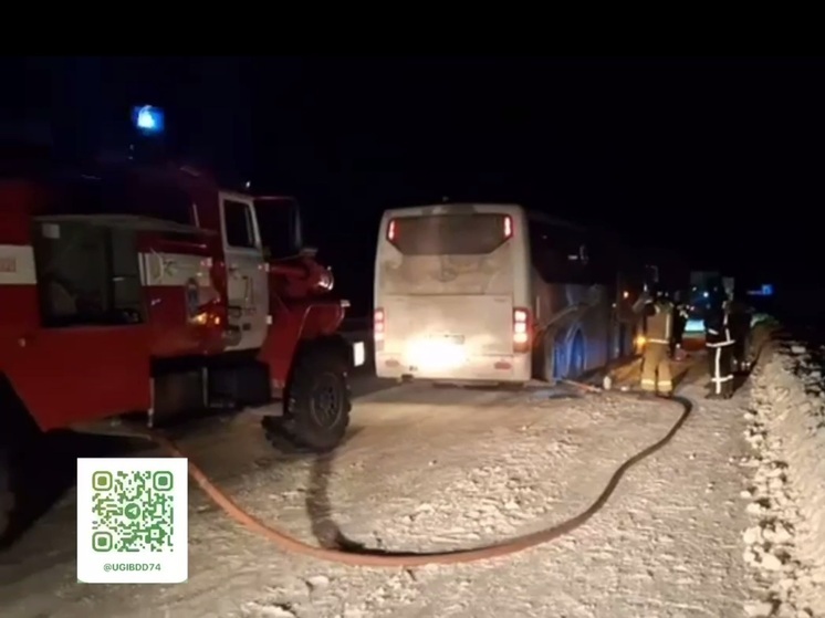 На южноуральской трассе замёрз автобус