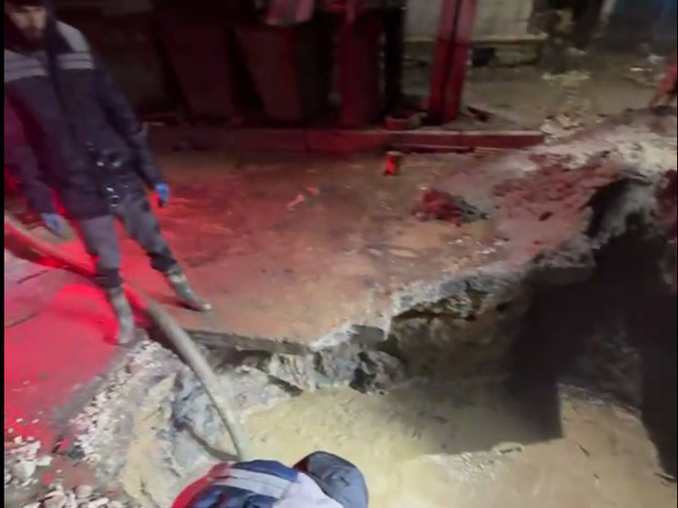 Аварийная бригада устранила поломку водовода в Махачкале