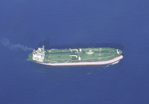 Экспорт российской нефти достиг максимума c мая 2023 года - в среднем 3,86 млн баррелей в сутки. Но при этом, как сообщает Bloomberg, возникли проблемы с разгрузкой в портах Индии и Китая, где скопилось множество судов. В результате объем нефти, которая находится в танкерах в пути, с конца августа вырос на 48%, достигнув 185 млн баррелей. 
