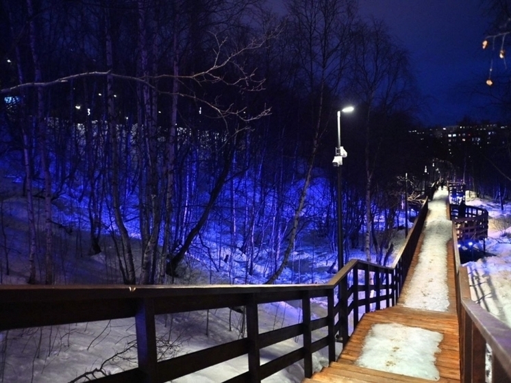 К Новому году «Чистый ручей» украсили архитектурной подсветкой