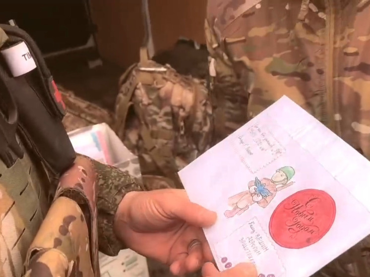 Из Ленобласти в зону СВО ушла машина с детскими письмами и подарками