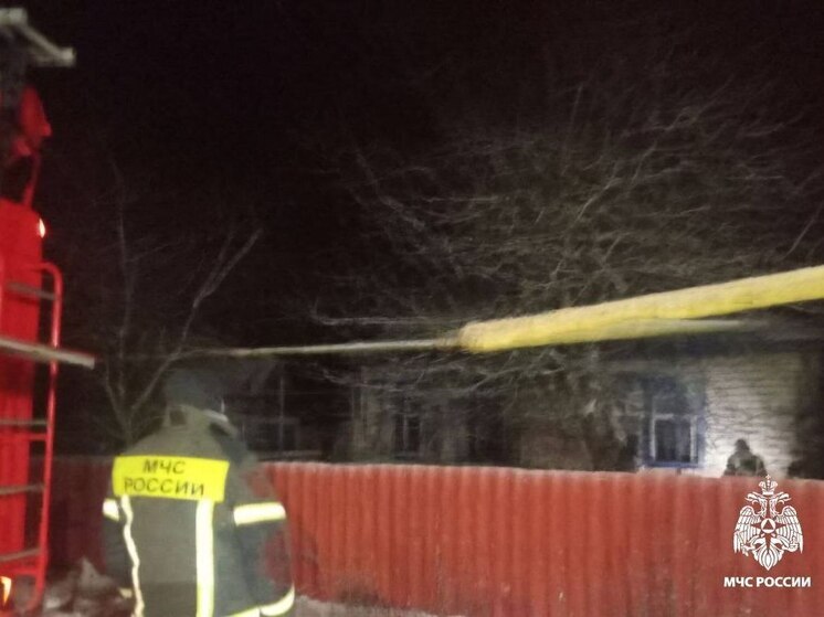 В Прохоровском округе два человека погибли при пожаре в жилом доме