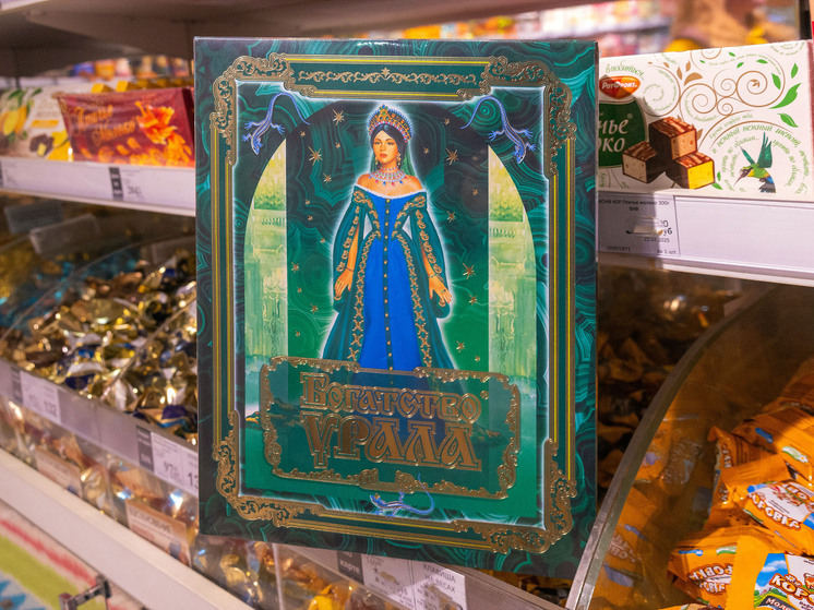 Также врач указал на самую безобидную конфету
Скоро новый год, а это значит, что многие россияне будут получать на работе сладкие новогодние подарки для своих детей или же покупать их