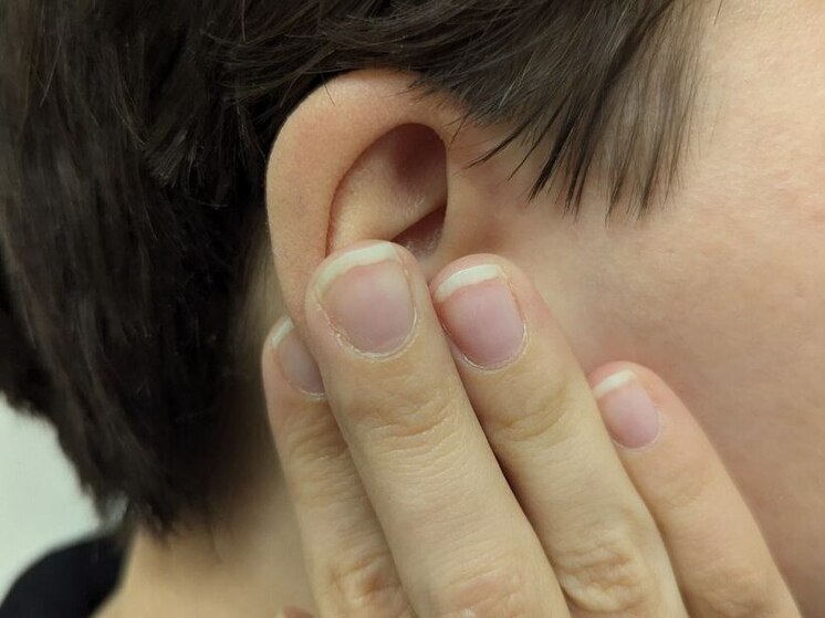 Легкий массаж ушей и затылка поможет северянам взбодриться с утра