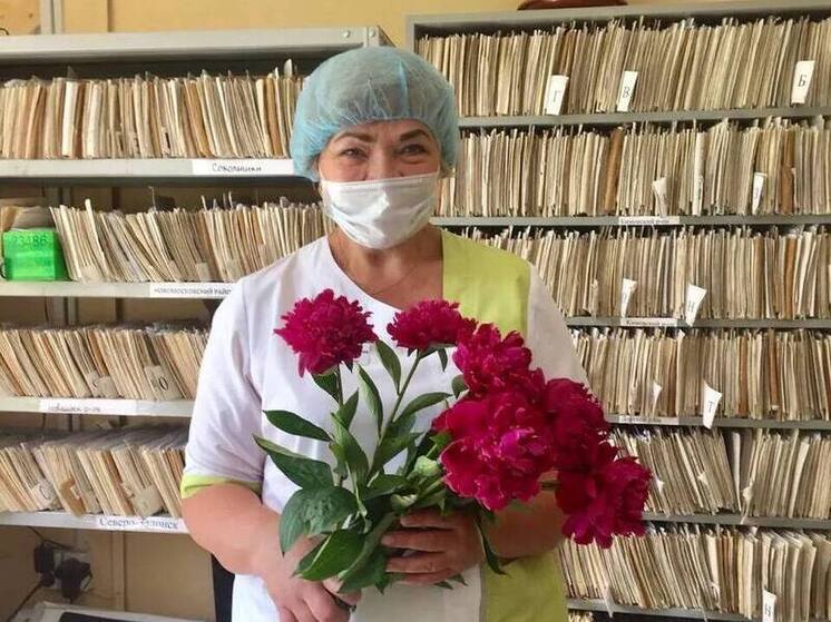 Новомосковская медсестра спасла пассажирку самолёта по дороге в отпуск