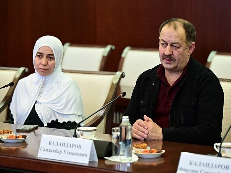 Глава Башкирии встретился с семьей студента, который спас  детей