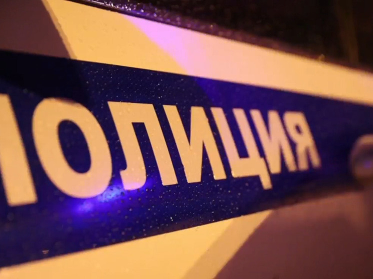 На неосвещенном Ропшинском шоссе снова столкнулись машины