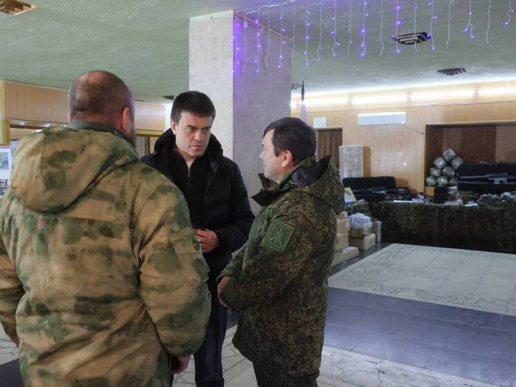 Михаил Котюков встретился с красноярскими военными на территории ЛНР