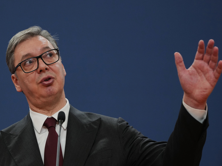 Вучич заверил российского посла, что защитит Сербию от санкций США