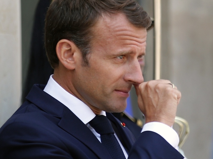 Дизен: Макрон сменил позицию по России на фоне воинствующего Мерца