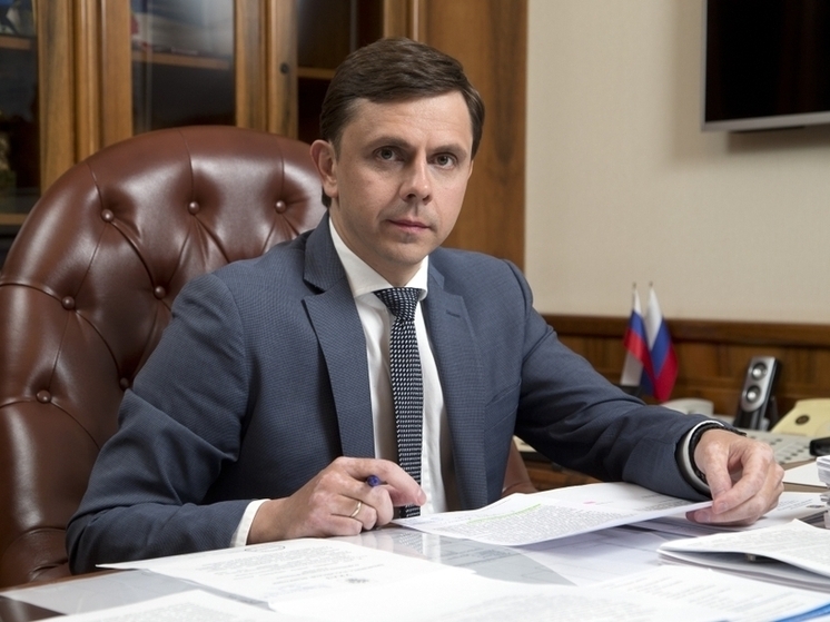 Губернатор Орловской области поздравил спасателей с их праздником