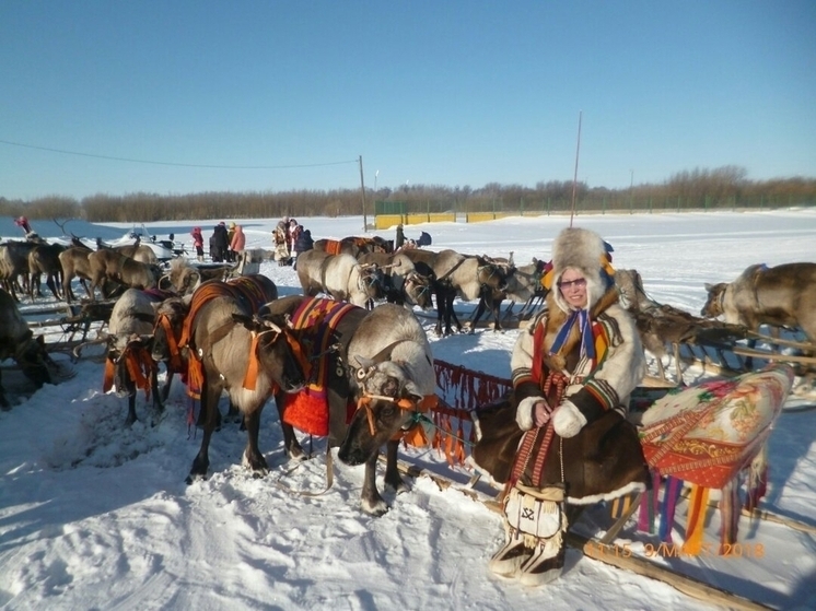 В НАО обсудили старинное украшение на спину оленя