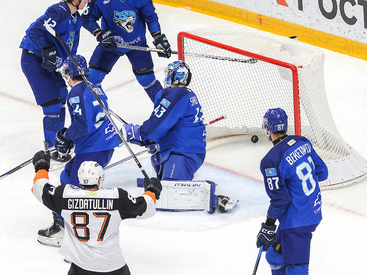 В Республику Казахстан хабаровский «Амур» прикатил из Уфы, где сыграл два матча с местным «Салаватом Юлаевым» — соседом по турнирной таблице, стоявшим у самой черты зоны плей-офф на Востоке