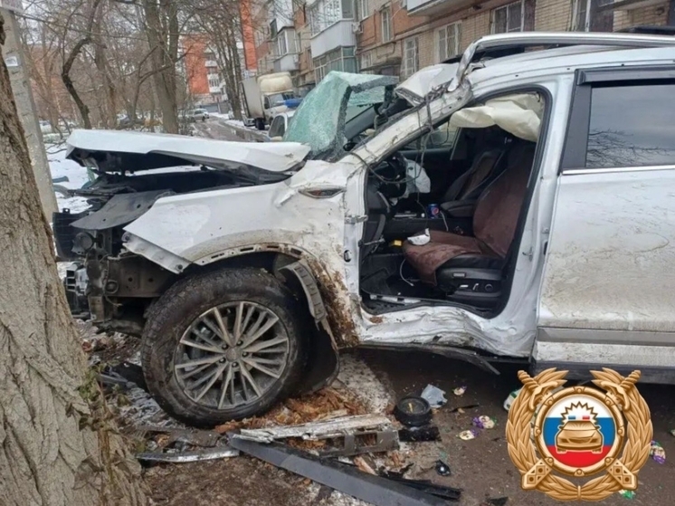 В Ростове 18-летний парень пострадал в ДТП