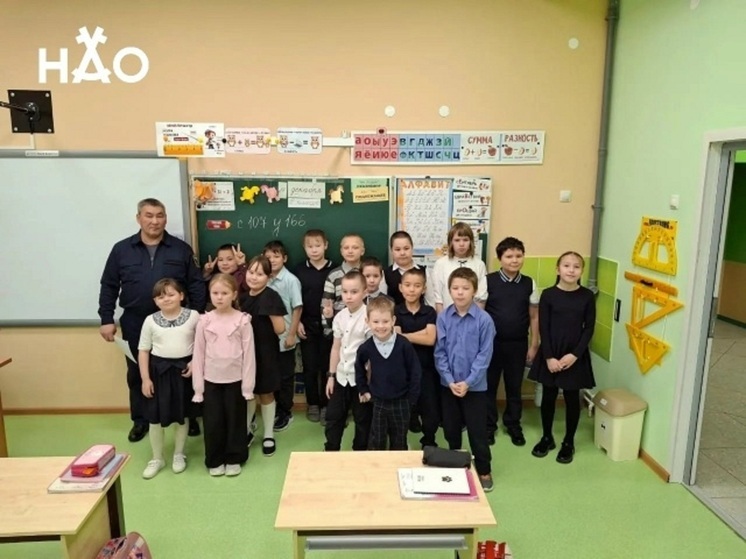 В целях недопущения происшествий в период новогодних и рождественских праздников сотрудники регионального противопожарного отряда проводят активную разъяснительную работу с населением