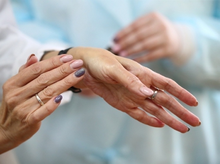 Косметолог рассказал волгоградцам, как выбрать крем для лица и рук