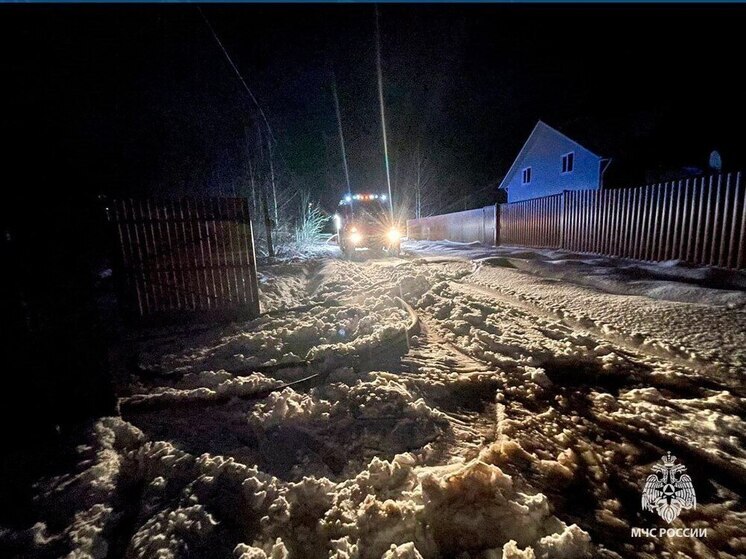 В Узловой потушен пожар в заброшке на улице Беклемищева