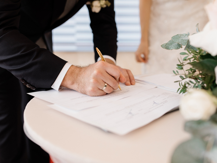 Томские ЗАГСы переходят на специальный график работы в новогодние каникулы