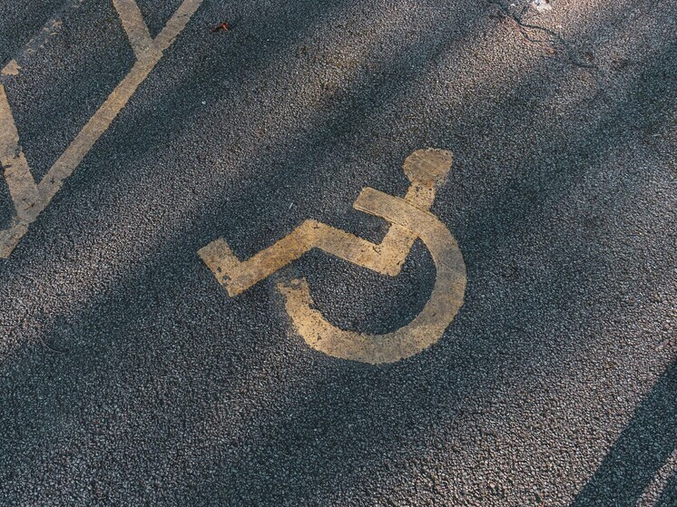 В Улан-Удэ предпринимателей оштрафовали за отсутствие парковок для инвалидов