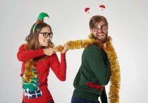 Чтобы создать в новогодний вечер или на корпоративном мероприятии атмосферу легкости и свободы, повеселиться от души, многие берут карнавальные костюмы на прокат