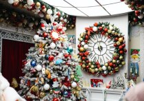 Редакция «МК в Бурятии» задала традиционные новогодние вопросы героям своих публикаций. Мы спросили их об уходящем годе: каким он был, что порадовало и что огорчило, а также об ожиданиях и планах на 2026-й. Наши герои рассказали, с кем будут встречать праздник и назвали любимые блюда для новогоднего стола.