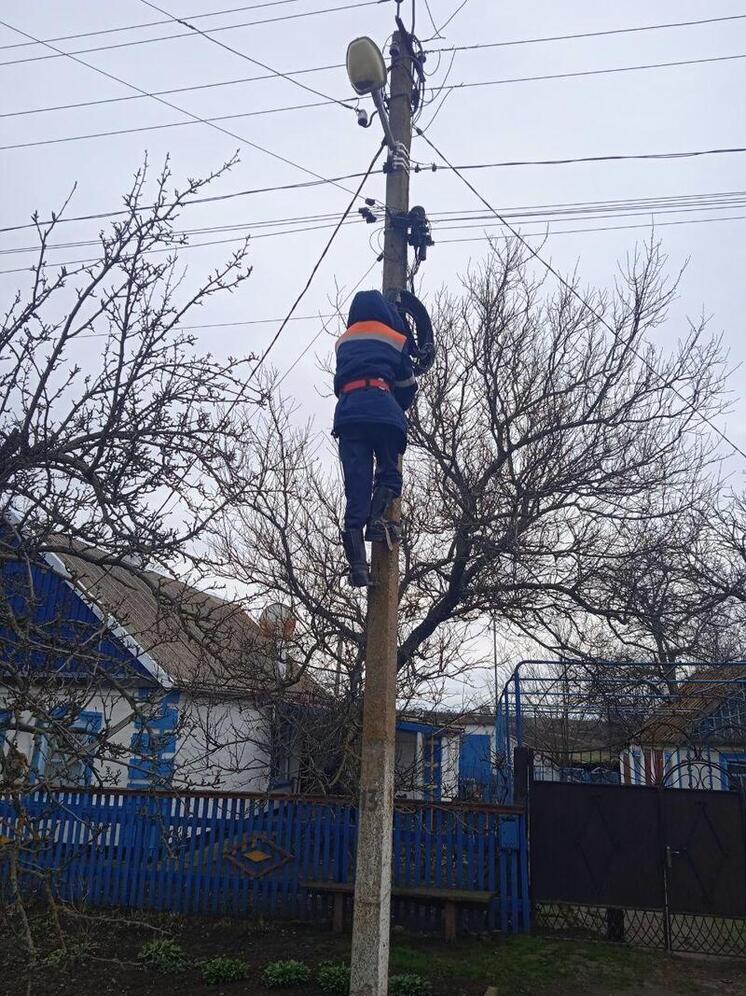 Две бригады из Чувашии продолжают работы в подшефном округе