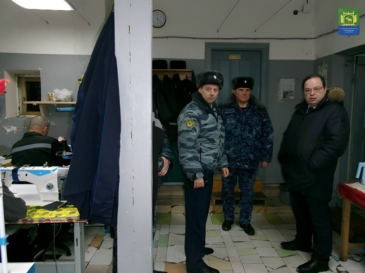  Глава Плесецкого округа побывал с визитом в Исправительной колонии №29