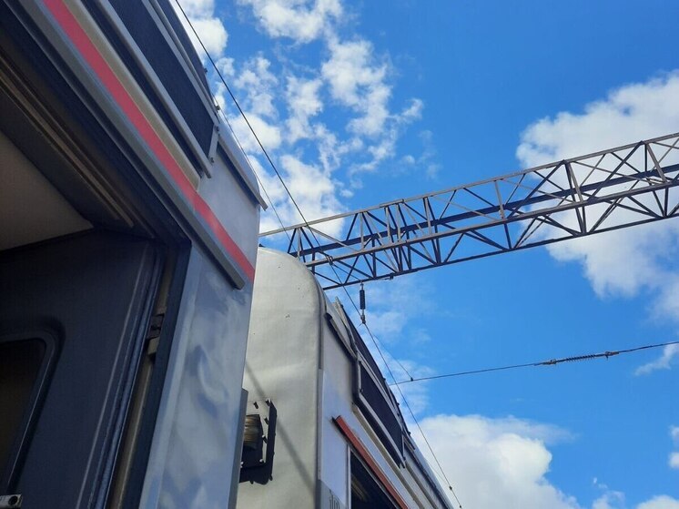 Шесть поездов на пути в Крым и обратно следуют с задержкой