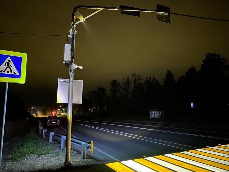 Еще один умный пешеходный переход появился в Псковской области