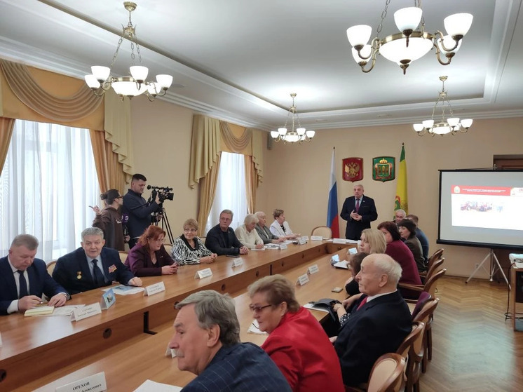 Членам пензенского совета ветеранов вручили награды