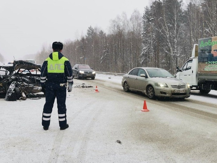 В ДТП с «Газелью» на свердловской трассе погиб житель Артемовского