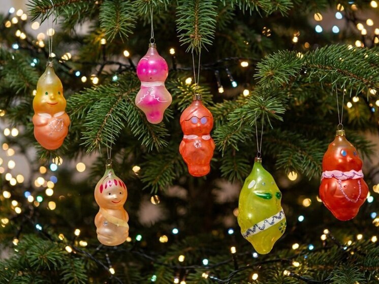 Тулякам рассказали историю новогодних игрушек «Чиполлино»