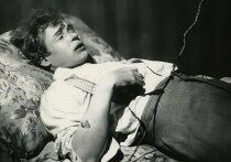 «В этой жизни умирать не ново, но и жить, конечно, не новей»