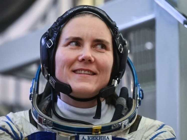 Новосибирский космонавт Анна Кикина защитила кандидатскую диссертацию