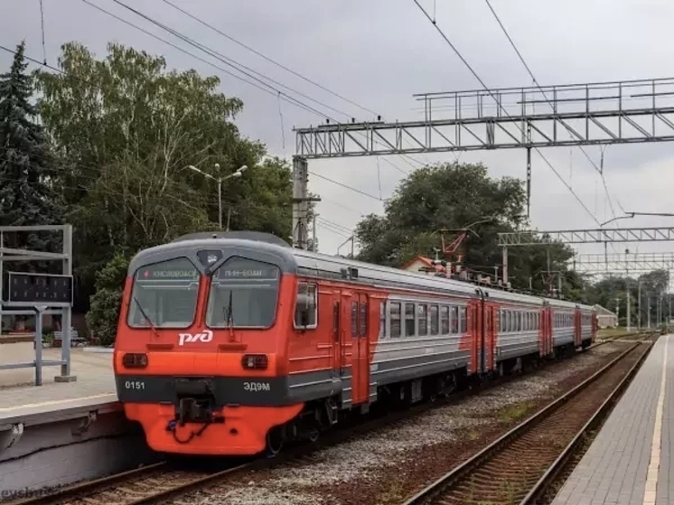 В Ростове возобновили движение поездов после ЧП с локомоивом