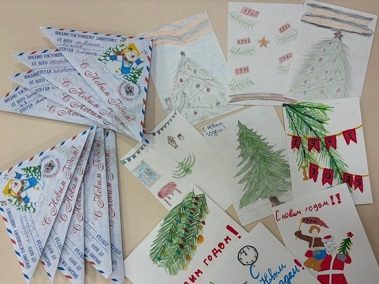 В Тверской области создали новогодние открытки для бойцов СВО