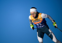 Лыжники Дарья Непряева и Савелий Коростелев, единственные на сегодняшний день спортсмены российской сборной, которые получили нейтральный статус, участвуют в многодневке «Тур де Ски»