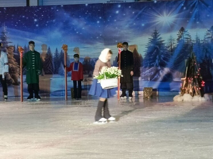 В Дзержинском округе «12 месяцев» вызвали на лёд