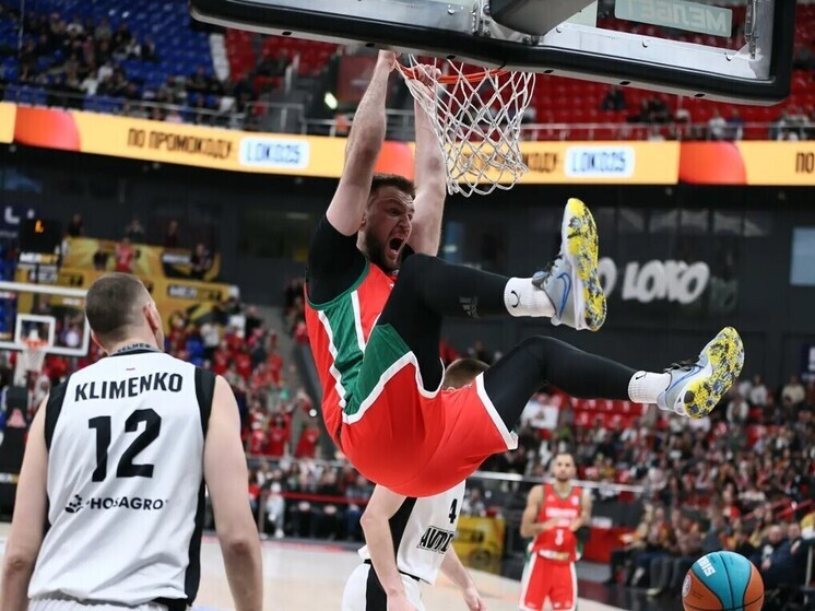 ПБК «Локомотив-Кубань» одолел «Автодор» в последнем матче года