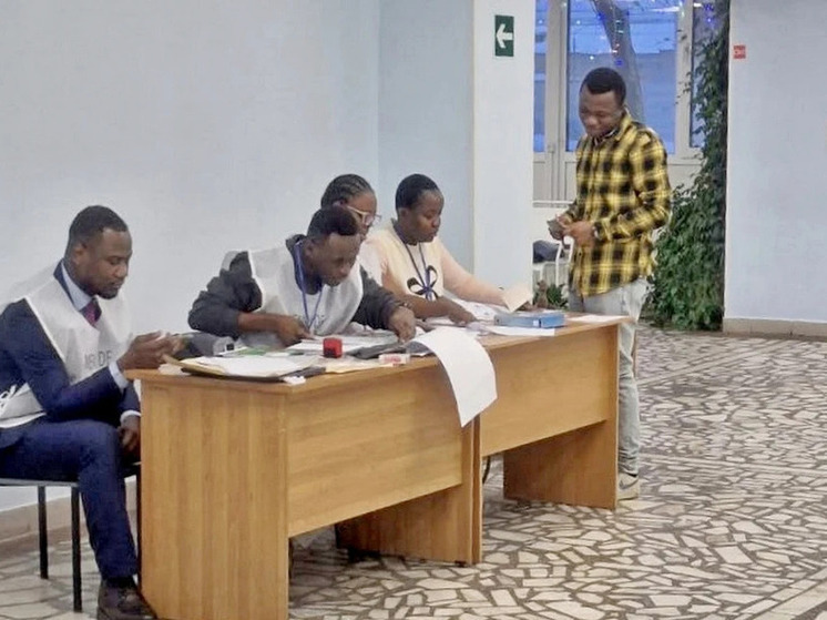 Граждане Гвинеи проголосовали на выборах президента в Красноярске