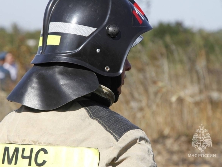 В Ростовской области за сутки произошло девять пожаров и четыре ДТП