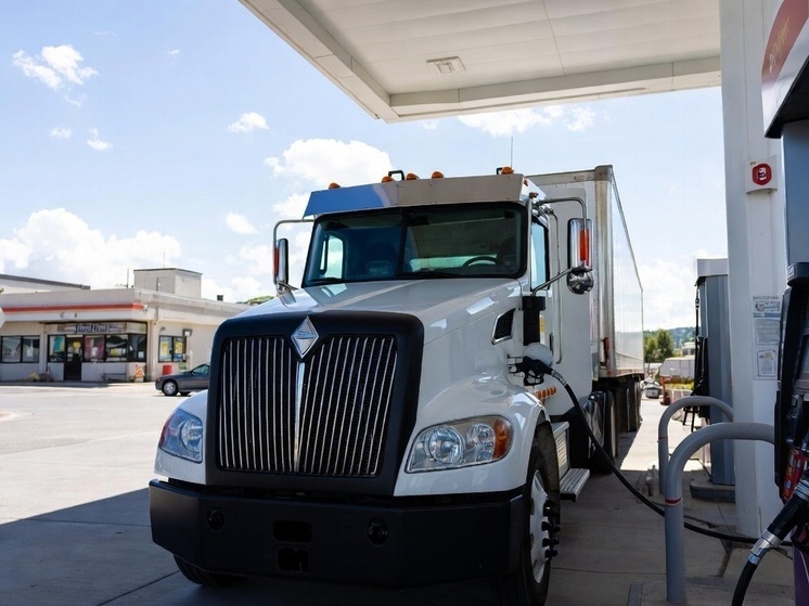 В Таиланде 78-летний водитель грузовика умер за рулем