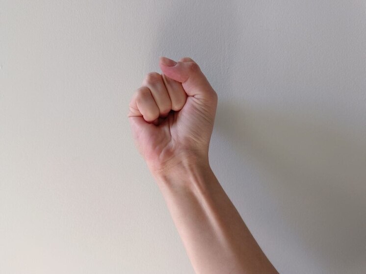 Агрессивный маркетинг: в Бийске продавцы мебели устроили «битву» за покупателя